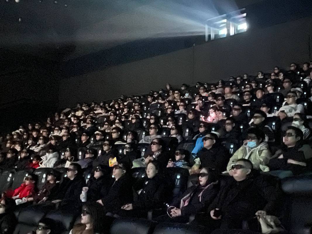 根据“6080理论208新电影院”的核心概念，为您生成一个符合SEO优化要求、包含3个长尾关键词的标题：

**6080理论208新电影院：探索未来观影体验与经典怀旧情怀的跨界融合空间**

**包含的3个长尾关键词：**
1. 6080理论新电影院
2. 208新电影院观影体验
3. 怀旧与未来跨界空间
