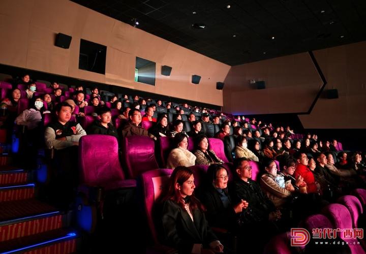 午夜影院顶级大片APP 高清无广告流畅追剧，海量VIP资源免费看